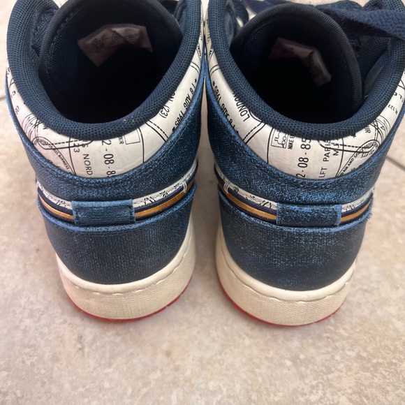 Nike Air Jordan 1 Mid SE Navy Red Take Flight Airplane Sneakers Big Kids 5.5Y - Picture 4 of 11